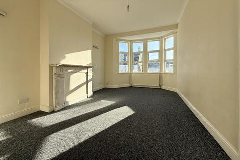 1 bedroom flat to rent, Holmesdale Road, South Norwood