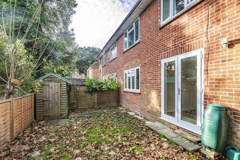 2, Maisonettes Icknield Road, Goring, Reading, RG8 0DH