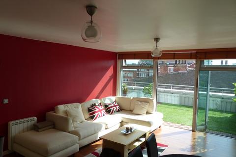 2 bedroom apartment to rent, Branston Street, Birmingham B18