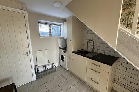 1 bedroom semi-detached house to rent, Althelney, Bridgwater