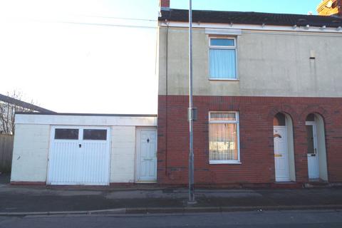 2 bedroom end of terrace house to rent, 24 Redbourne Street