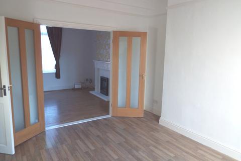 2 bedroom end of terrace house to rent, 24 Redbourne Street