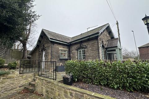 3 bedroom barn conversion to rent, 73 Leeds Road, Liversedge, West Yorkshire