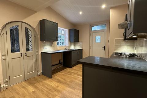 3 bedroom barn conversion to rent, 73 Leeds Road, Liversedge, West Yorkshire