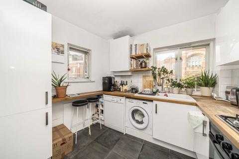 2 bedroom flat for sale, Bermondsey Street, London SE1