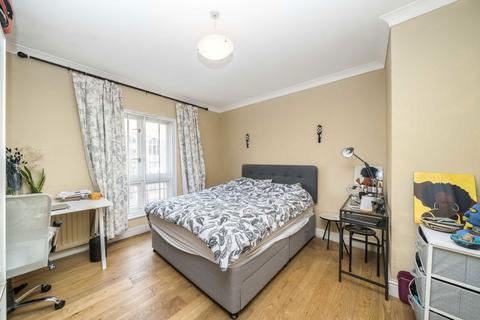 2 bedroom flat for sale, Bermondsey Street, London SE1