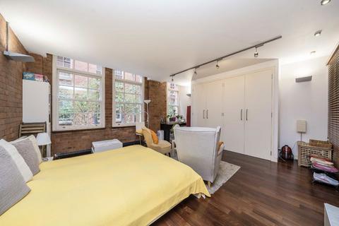 3 bedroom flat for sale, Green Walk, London SE1