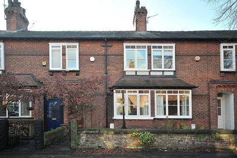 2 bedroom terraced house to rent, Cranford Avenue, Knutsford