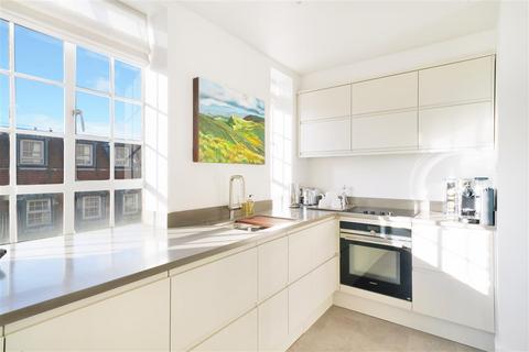 2 bedroom flat for sale, Sloane Avenue, SW3