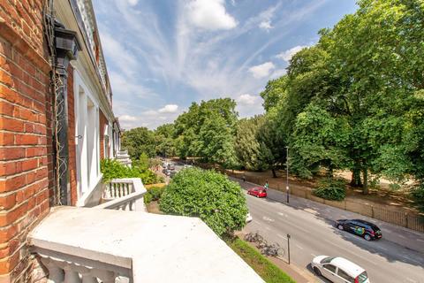 3 bedroom flat for sale, Albert Mansions, Albert Bridge Road, Battersea Park, London, SW11