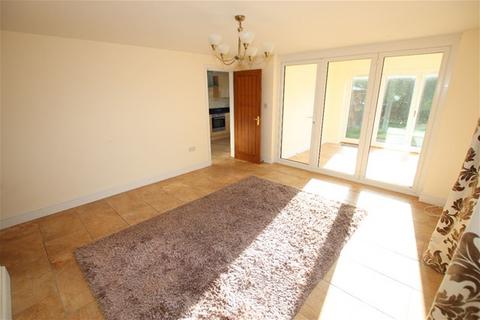 4 bedroom detached bungalow for sale, Queen Elizabeth Avenue, Clacton on Sea