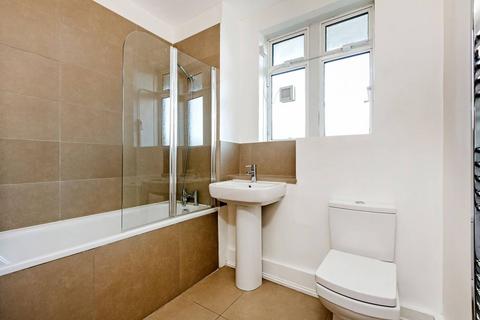 2 bedroom flat to rent, Patmore Estate, Nine Elms, London, SW8