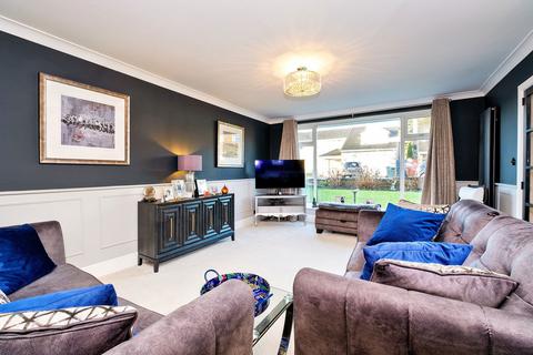 3 bedroom detached house for sale, Strickland Crescent, Leeds LS17