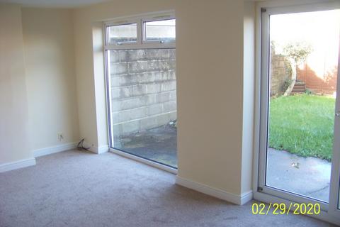 3 bedroom terraced house to rent, High Street, Weston-super-Mare BS22