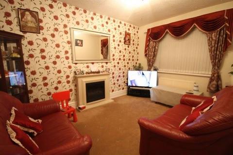 4 bedroom semi-detached house to rent, Longsight M13