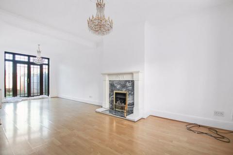 3 bedroom semi-detached house to rent, Brunswick Road, Bexleyheath