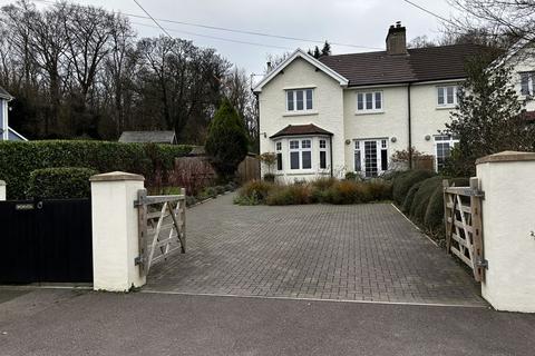 3 bedroom semi-detached house to rent, Heol Pant-Y-Gored, Cardiff