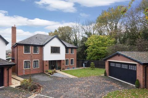 5 bedroom detached house for sale, Kestrel Close, Congleton