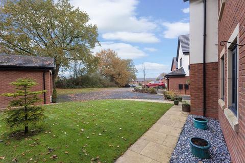 133 Kestrel Close, Congleton, CW12 3QX