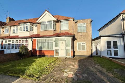 5 bedroom end of terrace house for sale, Cheltenham Place, Harrow HA3