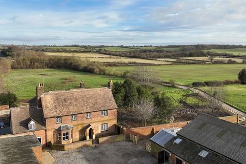 5 bedroom detached house to rent, Lilley, Hertfordshire