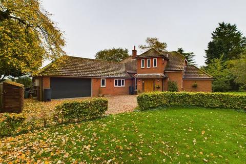 4 bedroom detached house for sale, Harraton Lodge, Milners Lane, Hundleby