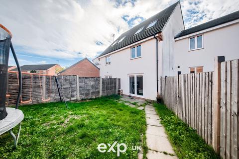 3 bedroom townhouse for sale, Grenadier Drive, Coventry CV3