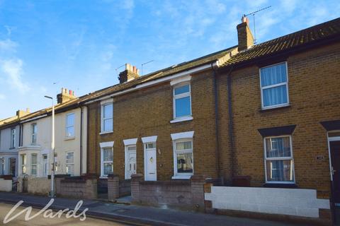 3 bedroom terraced house to rent, Victoria Street Gillingham ME7