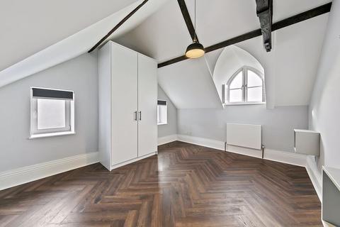 Flat 7 Fairlight House, 4 Church Grove, Kingston Upon Thames, KT1 4AL