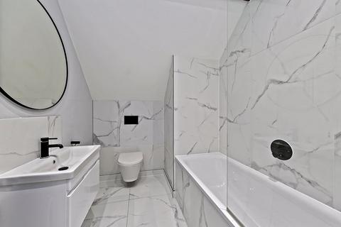 Flat 7 Fairlight House, 4 Church Grove, Kingston Upon Thames, KT1 4AL