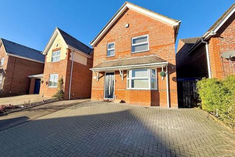 4 bedroom detached house for sale, Arnald Way, Houghton Regis, Dunstable