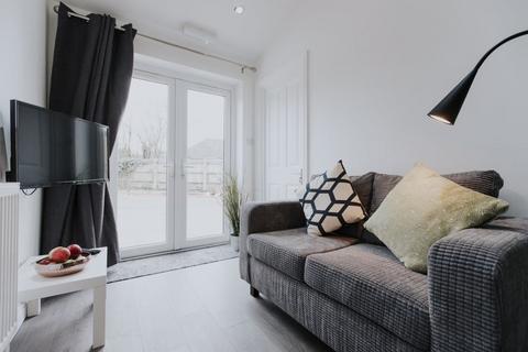 undefined, ROOM TO SUIT PROFESSIONALS
