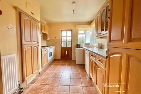 2 bedroom bungalow for sale, Talbot Drive, Christchurch, BH23