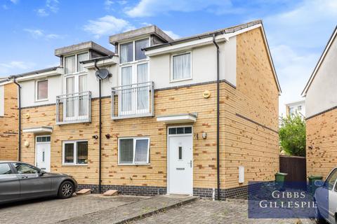 3 bedroom semi-detached house to rent, Brazier Crescent, Nortolt, Middlesex, UB5 6FB