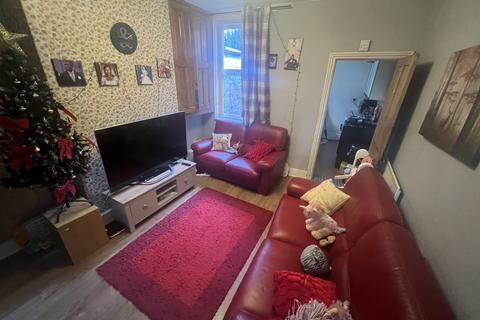 2 bedroom terraced house to rent, Spring Street, Derby