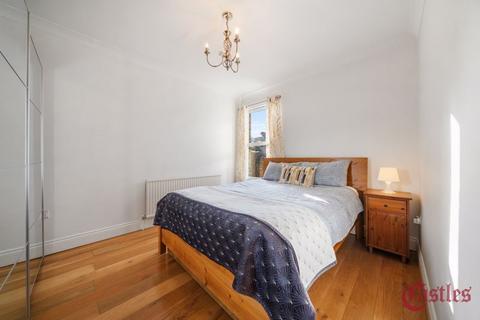 1 bedroom apartment for sale, North View Road, N8