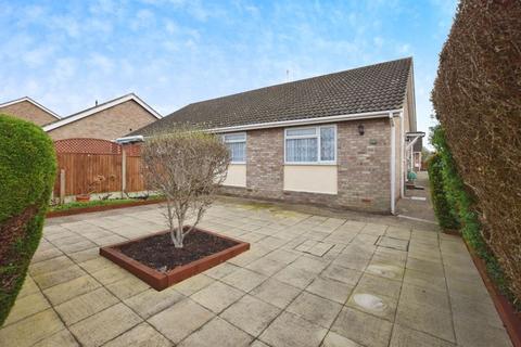 2 bedroom bungalow for sale, Ludlow Walk, Putnoe Area, Bedford