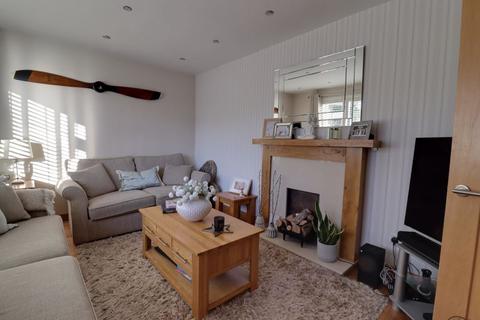 9 Darwall Drive, Ascot, SL5 8NB