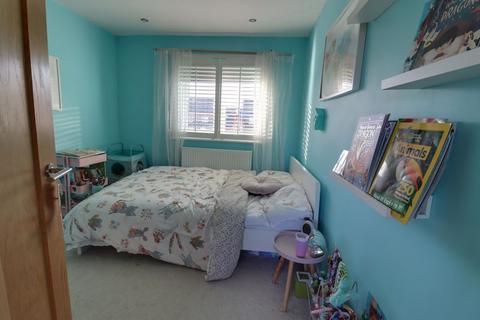 9 Darwall Drive, Ascot, SL5 8NB