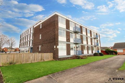 2 bedroom apartment for sale, Compass Road, Hull, HU6