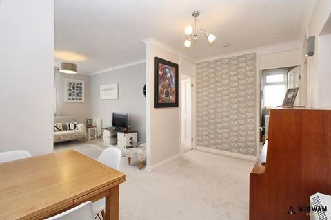 2 bedroom apartment for sale, Compass Road, Hull, HU6