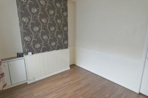 2 bedroom terraced house to rent, Crystal Street, Hanley, ST6