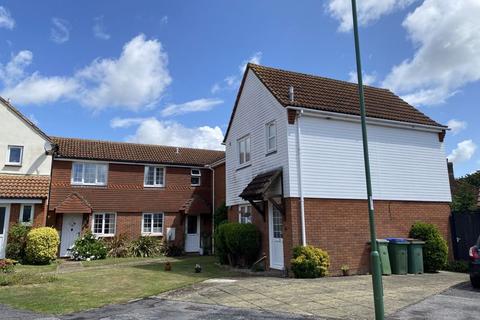 2 bedroom semi-detached house to rent, Mimmack Close, Steyning