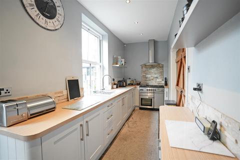 2 bedroom semi-detached house for sale, School Street, Greetland