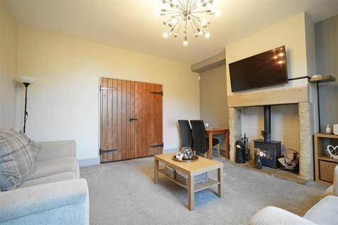 1 School Street, Greetland, Halifax, HX4 8JB