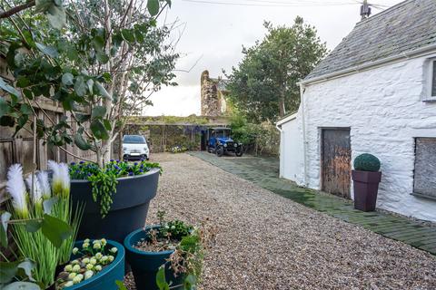 4 bedroom link detached house for sale, Stryd Y Castell, Conwy, LL32