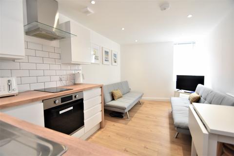 2 bedroom flat to rent, Palmerston Road, Southsea PO5