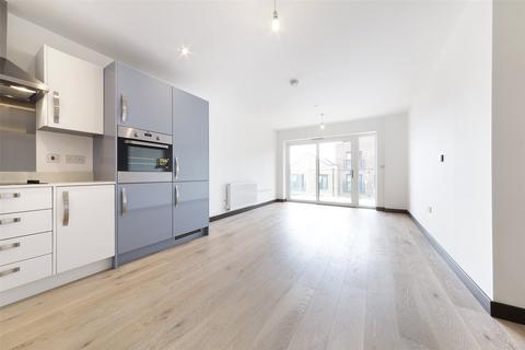 2 bedroom apartment for sale, Sacrist Apartments, Barking IG11