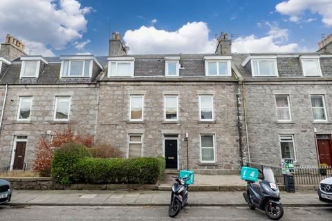 1 bedroom flat to rent, Claremont Street, Top Floor Right, Aberdeen, AB10