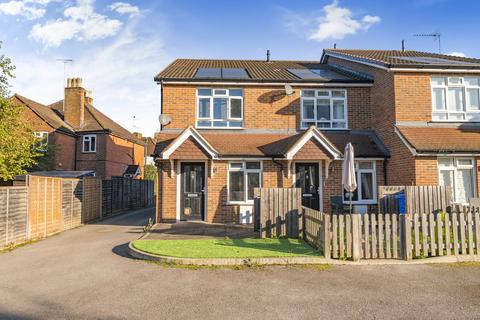 1 bedroom end of terrace house for sale, Hazel Avenue, Farnborough, Hampshire, GU14